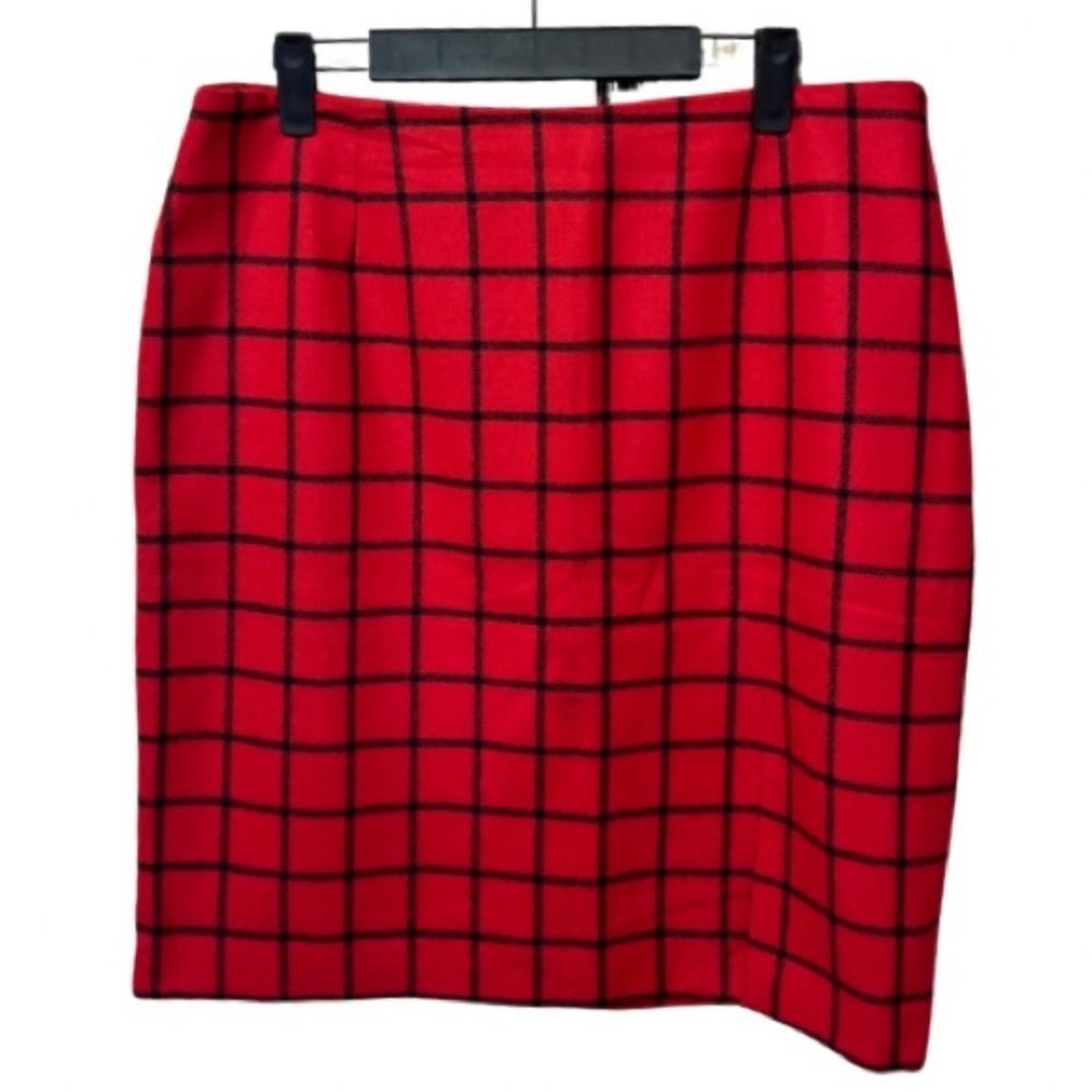 FV Studio Black & Red Women's Size 14 Skirt | GUC | Hem Needs Tacking